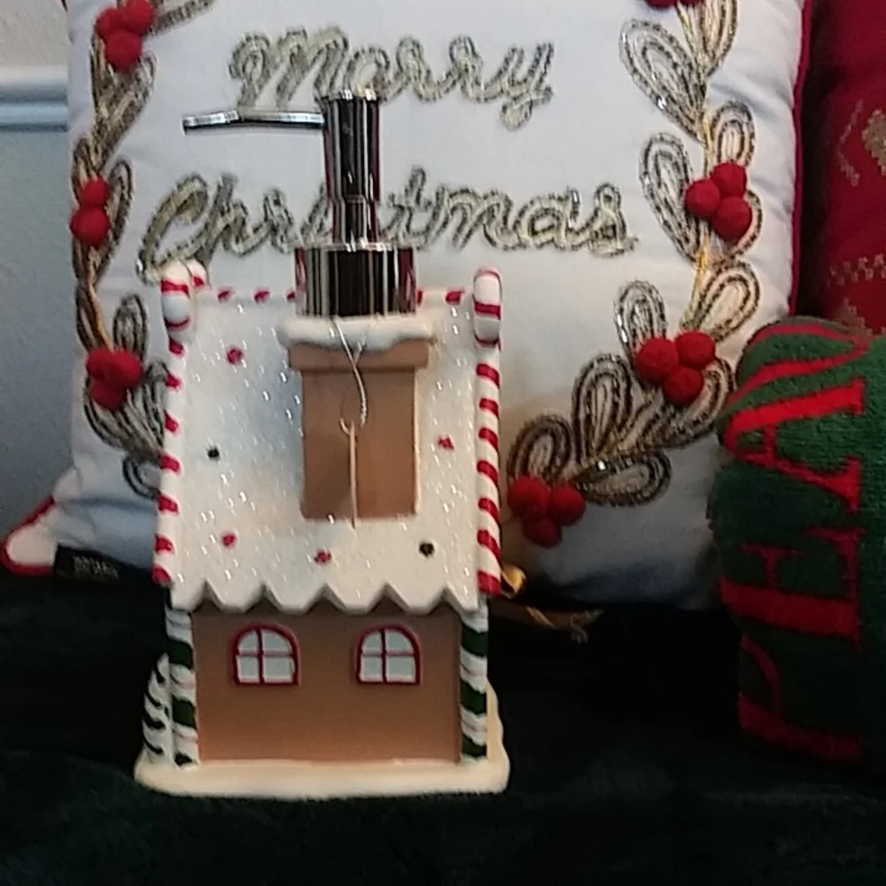 New! GingerBread Home Christmas Decor Hand Soap or lotion Dispenser
